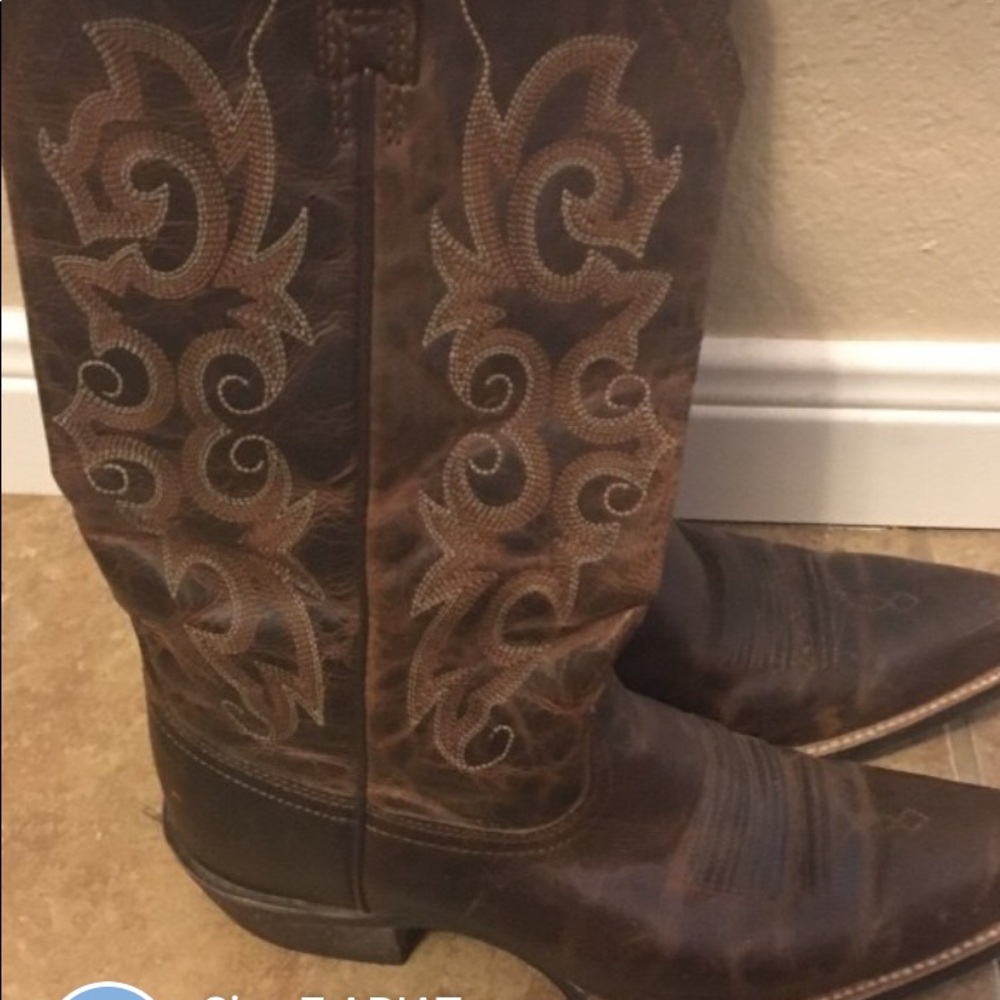 ARIAT boots size 7